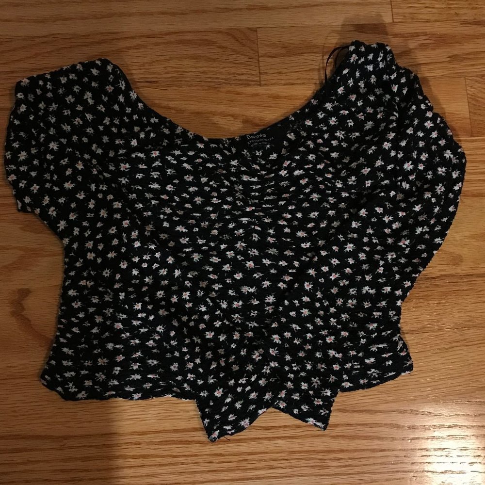 BERSHKA FLORAL CROPPED LONG SLEEVE